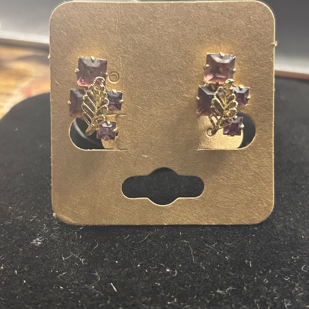Vintage Clips Elegant Purple and Gold Earrings